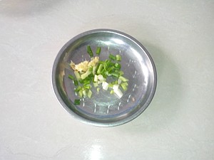 杏鲍菇蒸腊肉步骤5