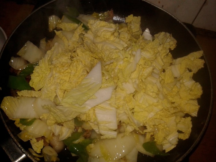 腊肉白菜步骤7