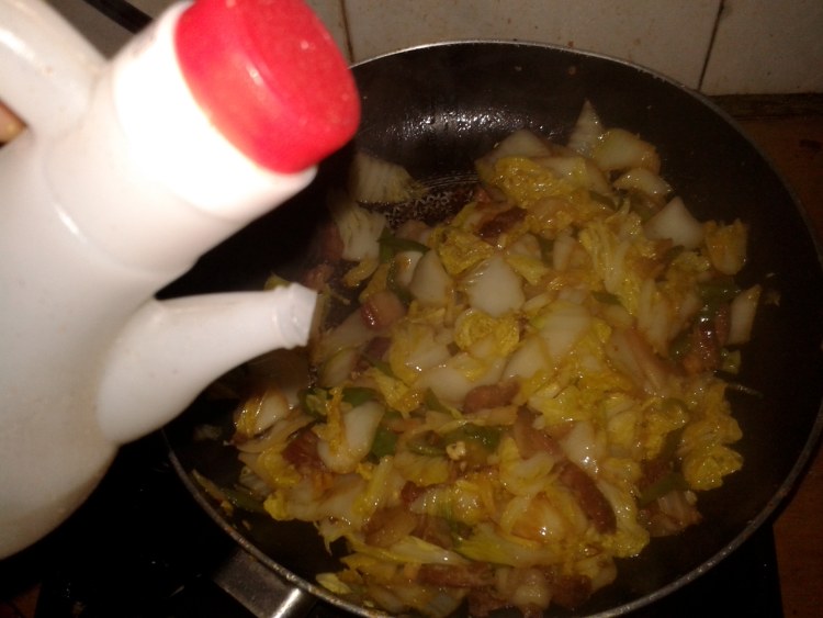 腊肉白菜步骤10