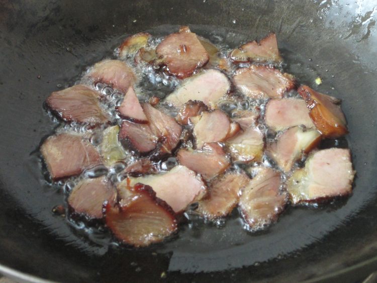 腊味烧土豆茄子步骤5