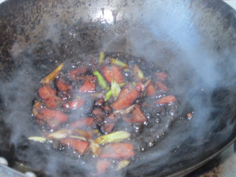 腊肉炒面步骤6