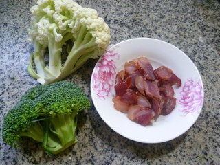 腊肉双花步骤1