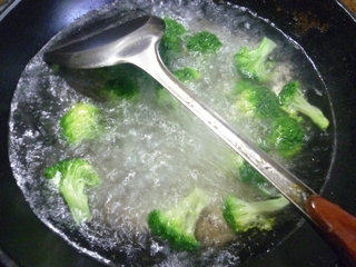 腊肉双花步骤4