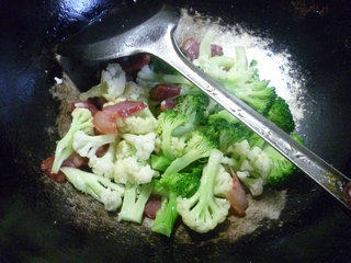 腊肉双花步骤8
