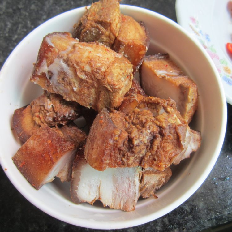 咸酸大块腊肉步骤3