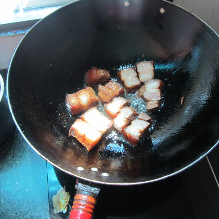 咸酸大块腊肉步骤4