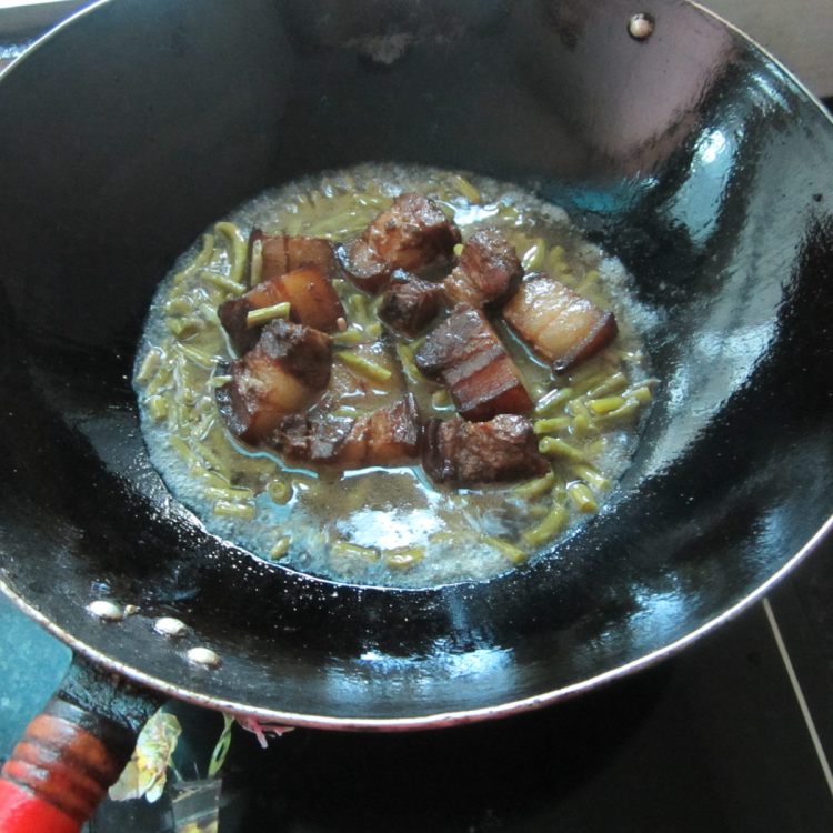 咸酸大块腊肉步骤8