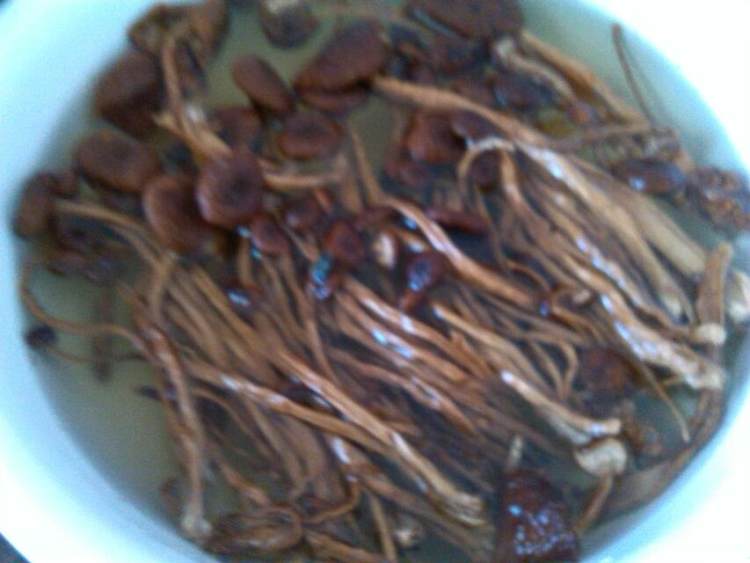 腊肉茶树茹步骤2