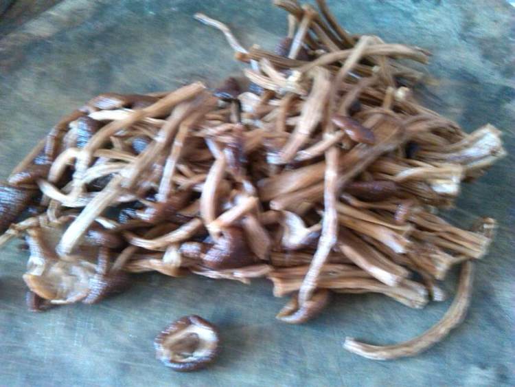 腊肉茶树茹步骤7