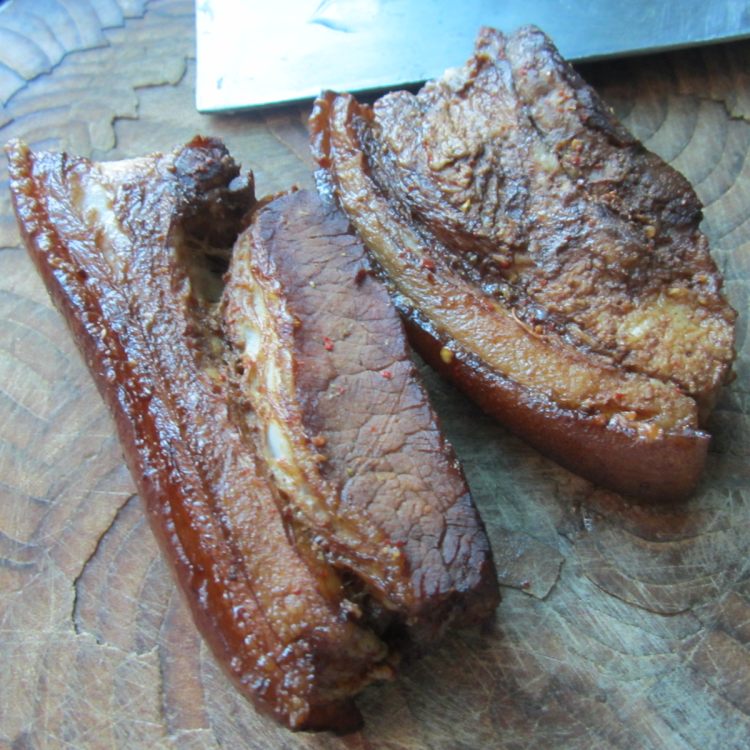 咸茄子蒸腊肉步骤2