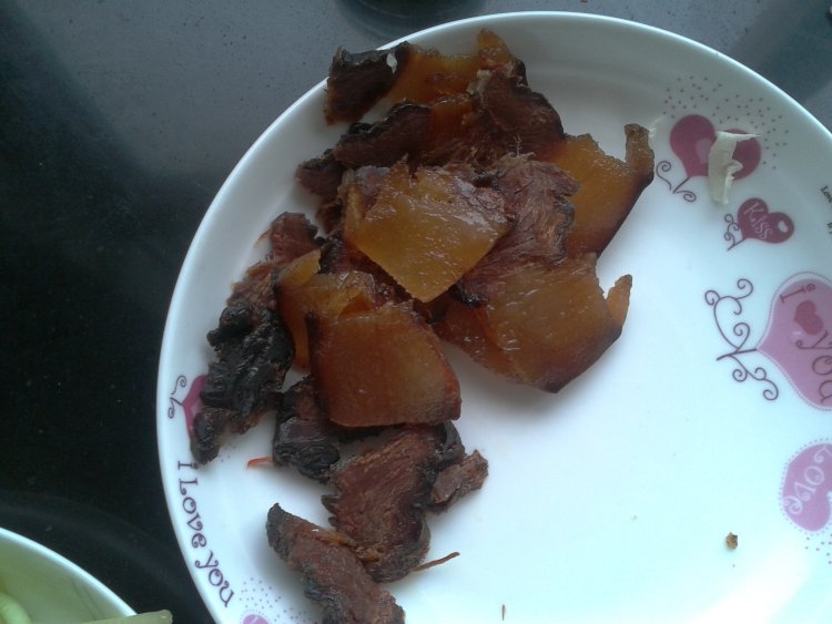 红薯梗炒腊肉步骤2
