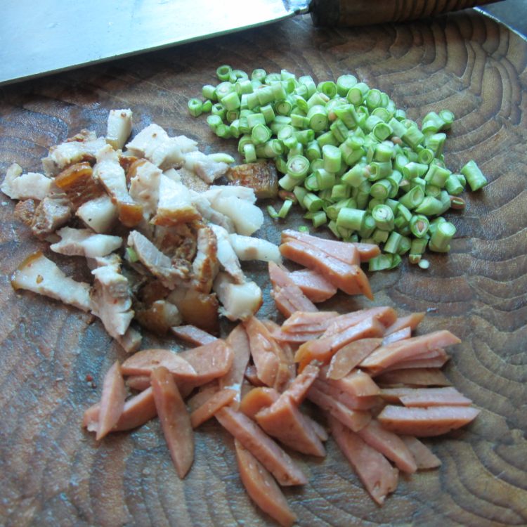 糯饭腊肉海苔卷步骤2