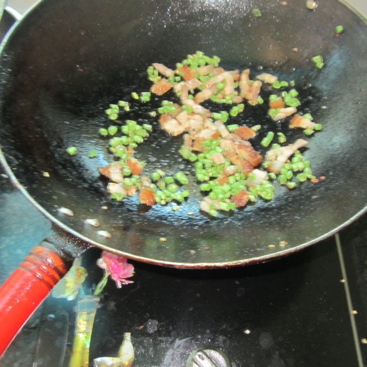 糯饭腊肉海苔卷步骤5