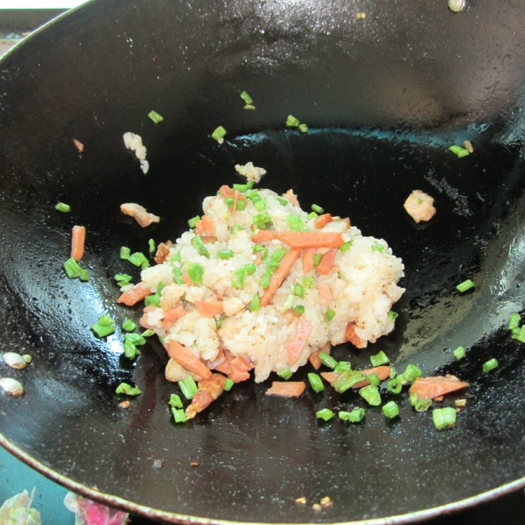 糯饭腊肉海苔卷步骤9