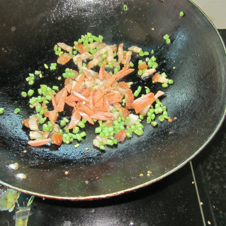 肉花肠寿司团步骤6
