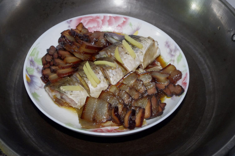 清蒸腊肉鱼尾干步骤5