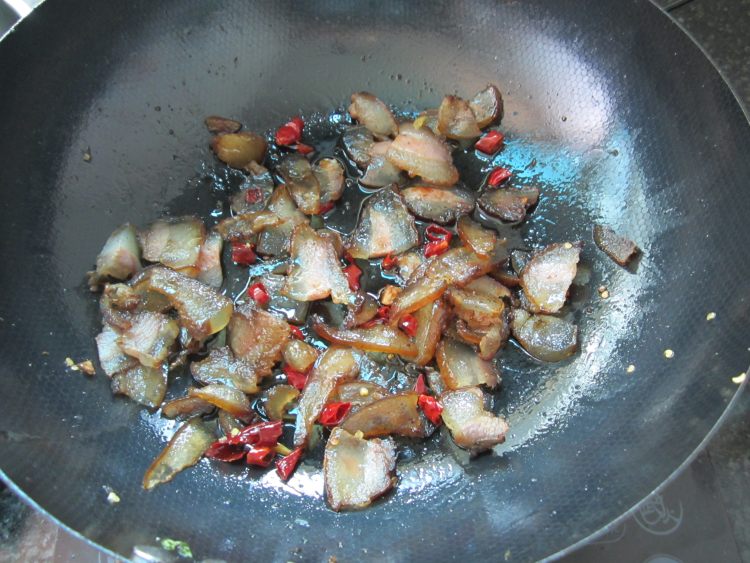 糖炒腊肉步骤4