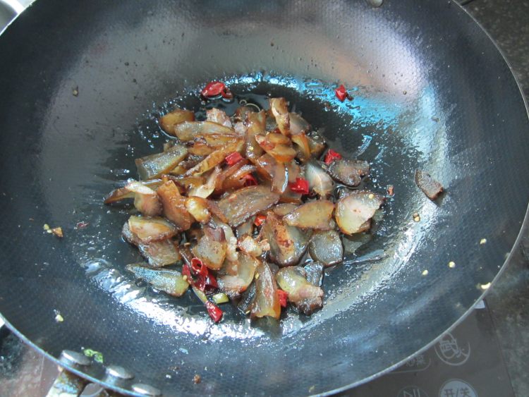 糖炒腊肉步骤5