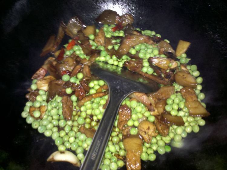 腊肉青豆步骤6