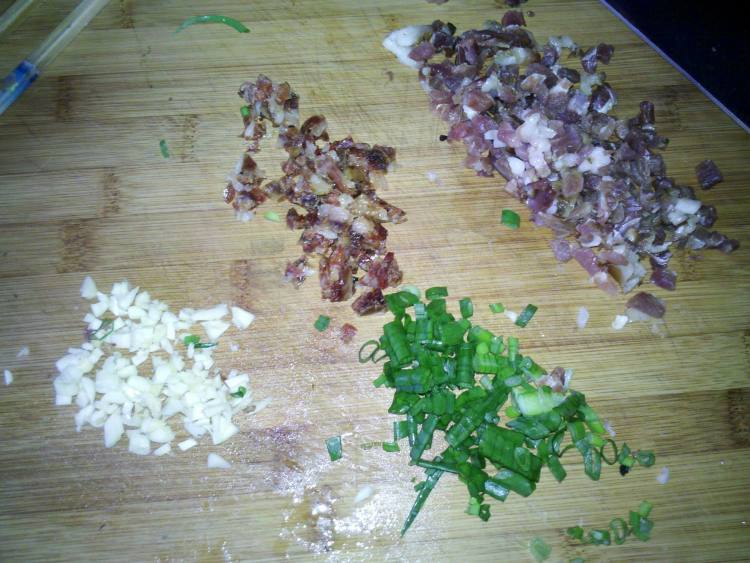 青豆腊肉烧麦步骤2