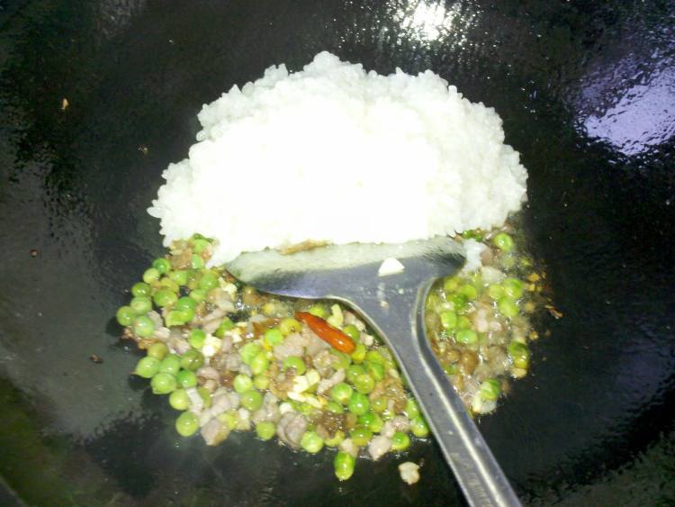 青豆腊肉烧麦步骤3