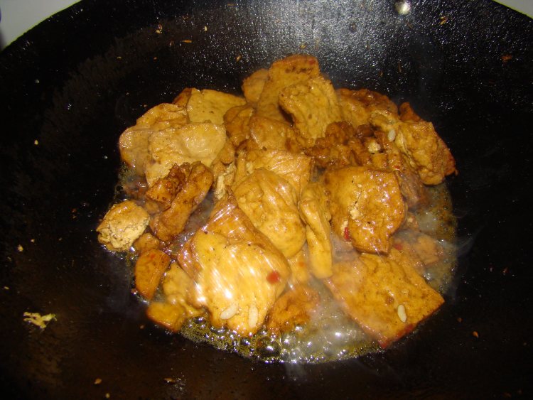腊肉烧豆腐步骤4