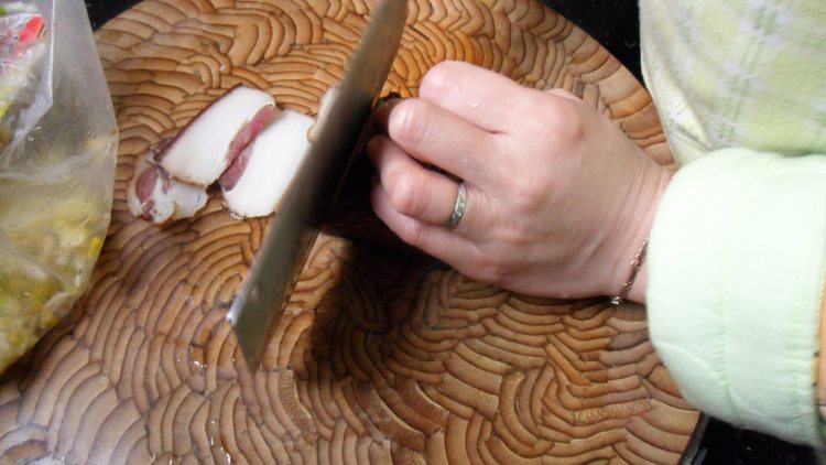 腊炒干豆角步骤2