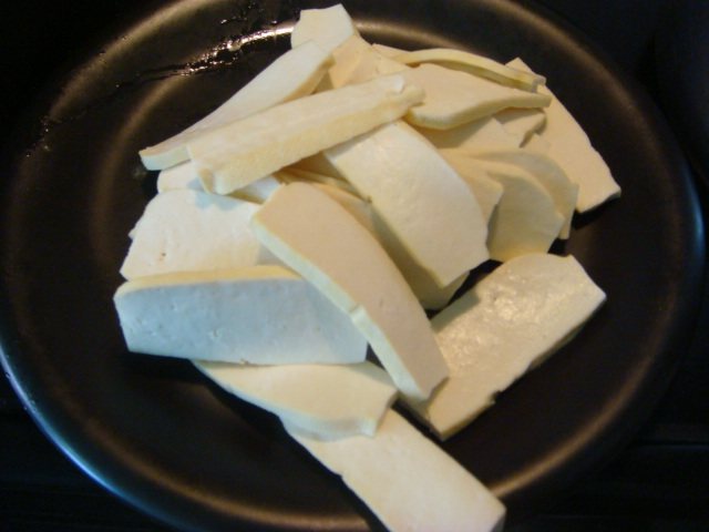 腊肉炒双豆步骤3