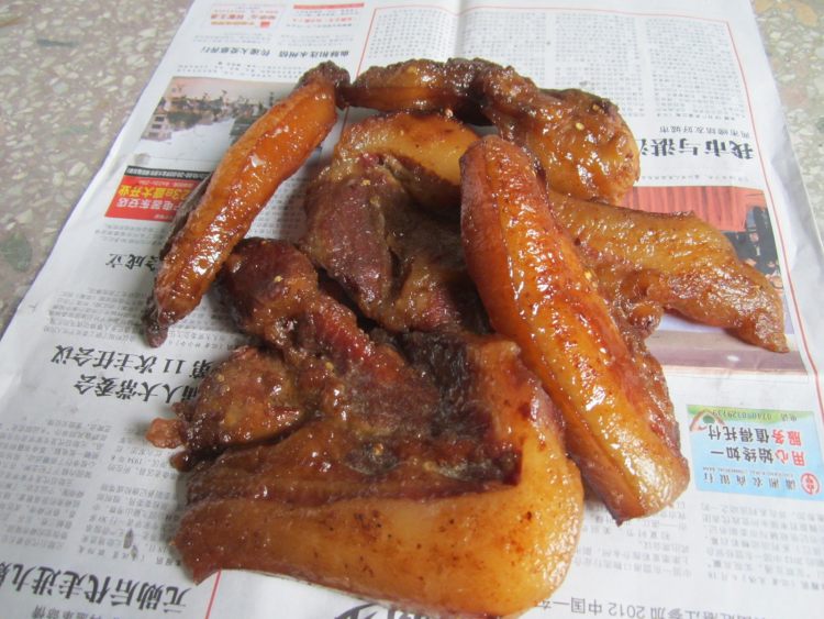 豆瓣酱烧腊肉步骤1