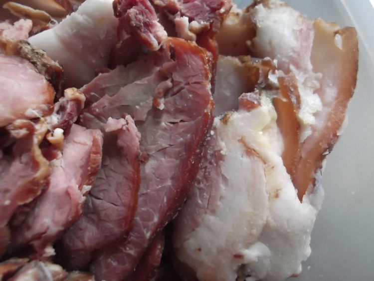 豆豉炒腊肉步骤2