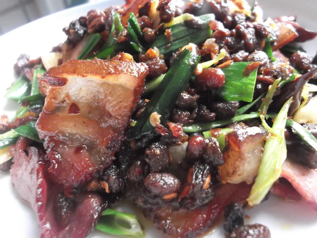 豆豉炒腊肉步骤9