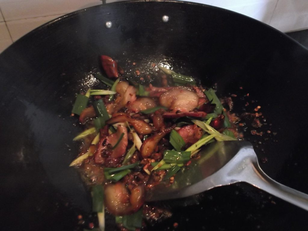 豆豉炒腊肉步骤8