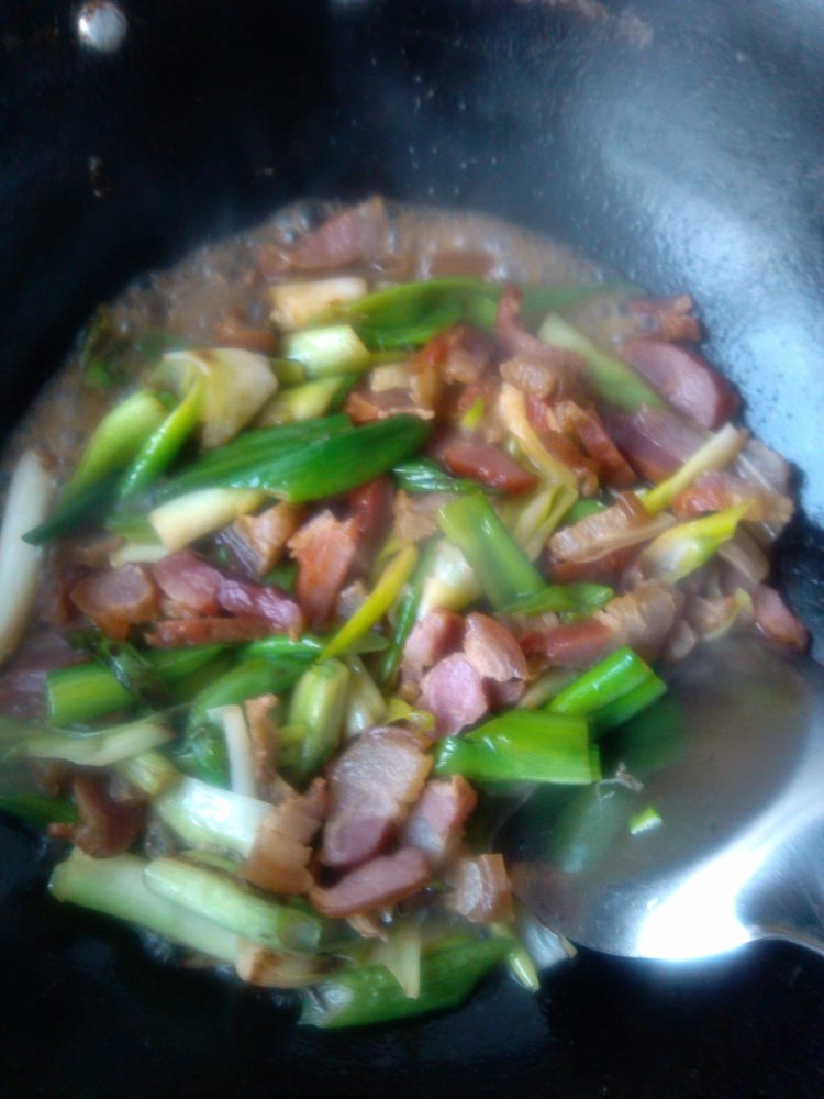 大葱炒腊肉步骤10