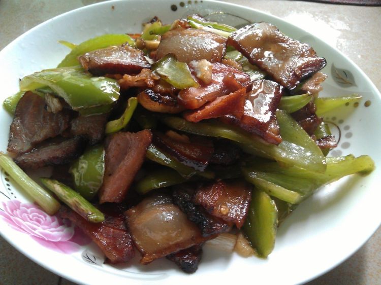 青椒小炒腊肉步骤8