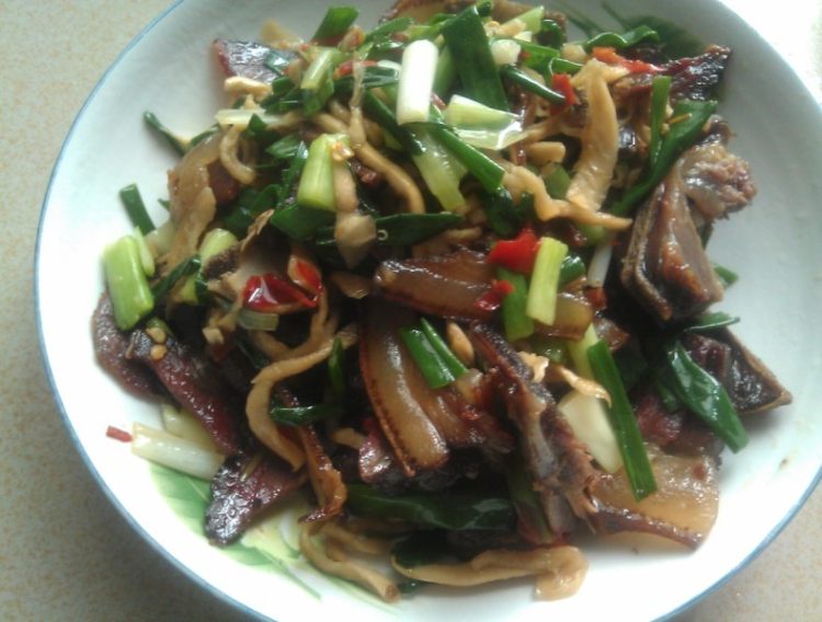 葱香腊肉步骤7