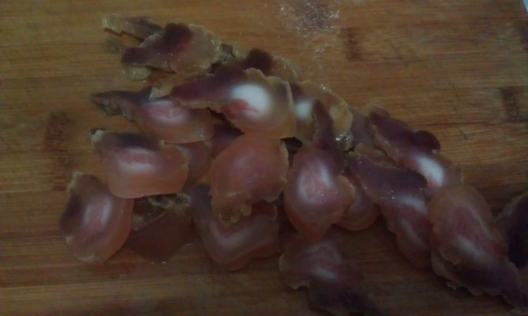 椰菜花炒腊肉步骤5