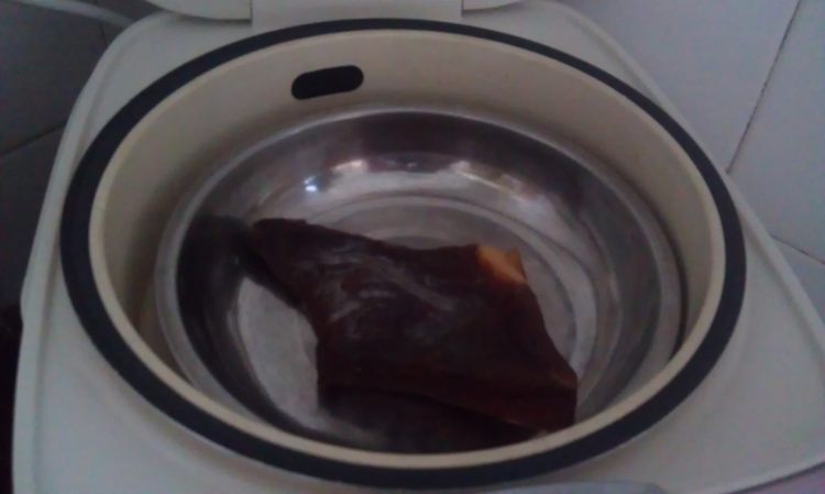 腊肉条炒土豆丝步骤2