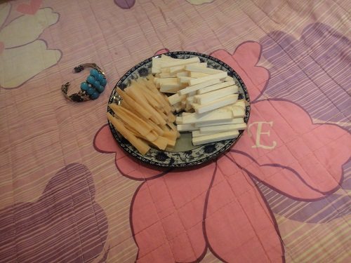 腊肉烩酸菜步骤2