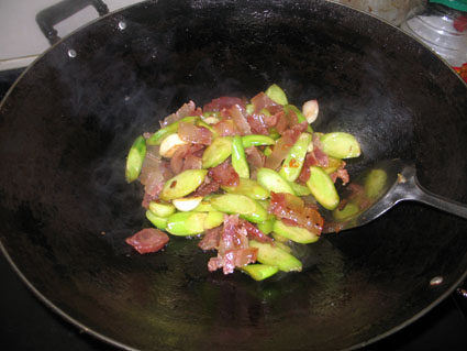 芥蓝炒腊味步骤9