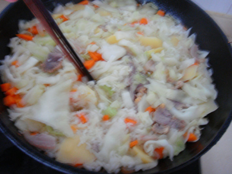 腊肉土豆菜饭步骤12