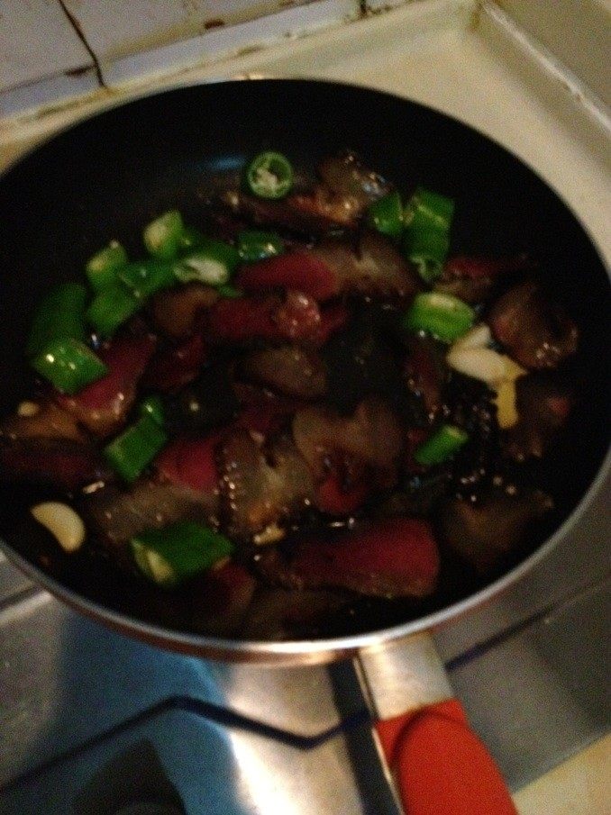 茭头炒腊肉——舌尖上步骤4