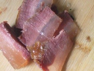 凉拌腊肉步骤4