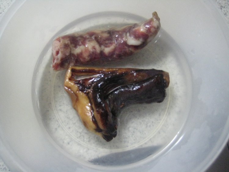 腊味豇豆焖饭步骤1
