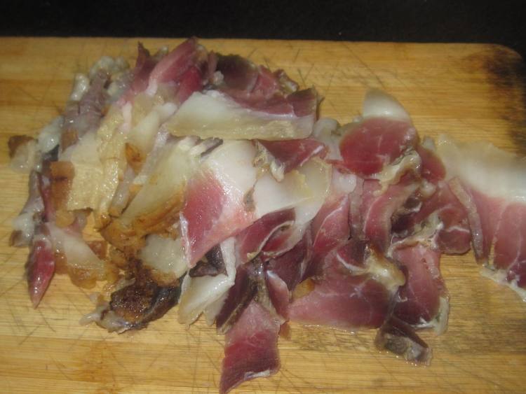 腊肉煎豆腐步骤2