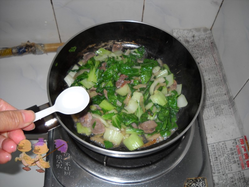 火腿白菜炒花干步骤8
