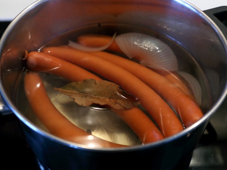 土豆饼卷热狗步骤7