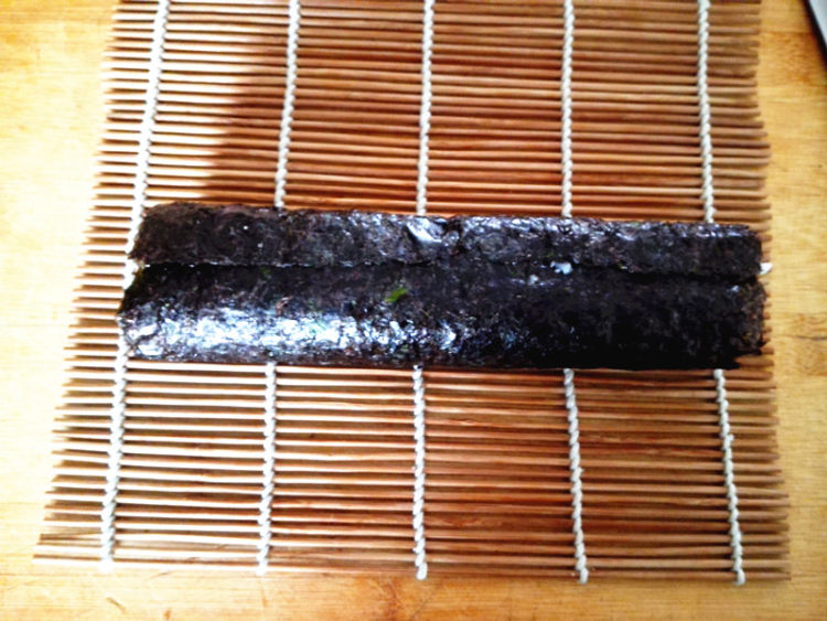 幸福的紫菜包饭步骤7