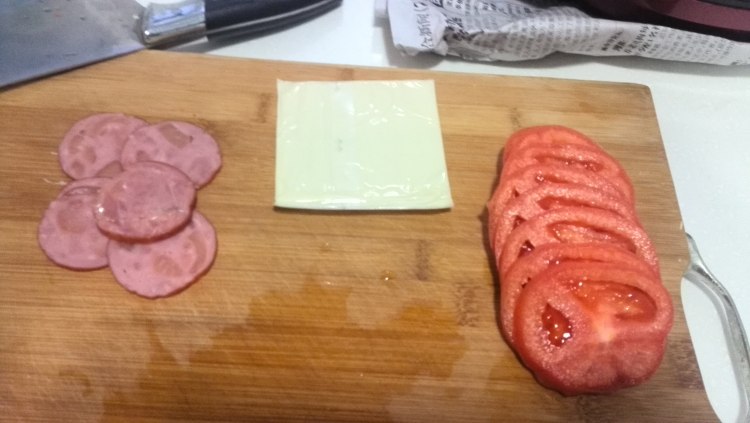 蛋香火腿三明治步骤2