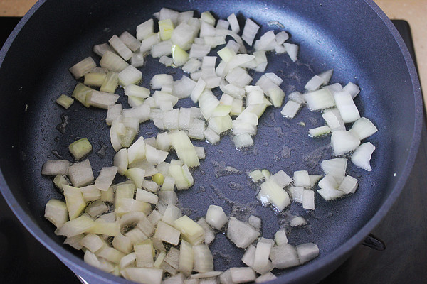 什锦泡菜炒饭步骤8