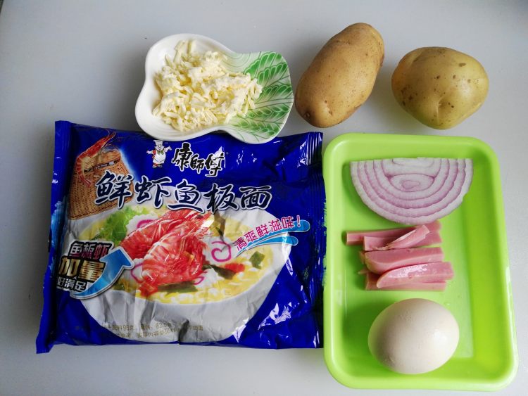 泡面芝士土豆球#小虾步骤1